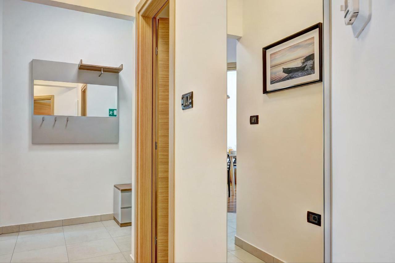 Pr Apartment Fažana Esterno foto