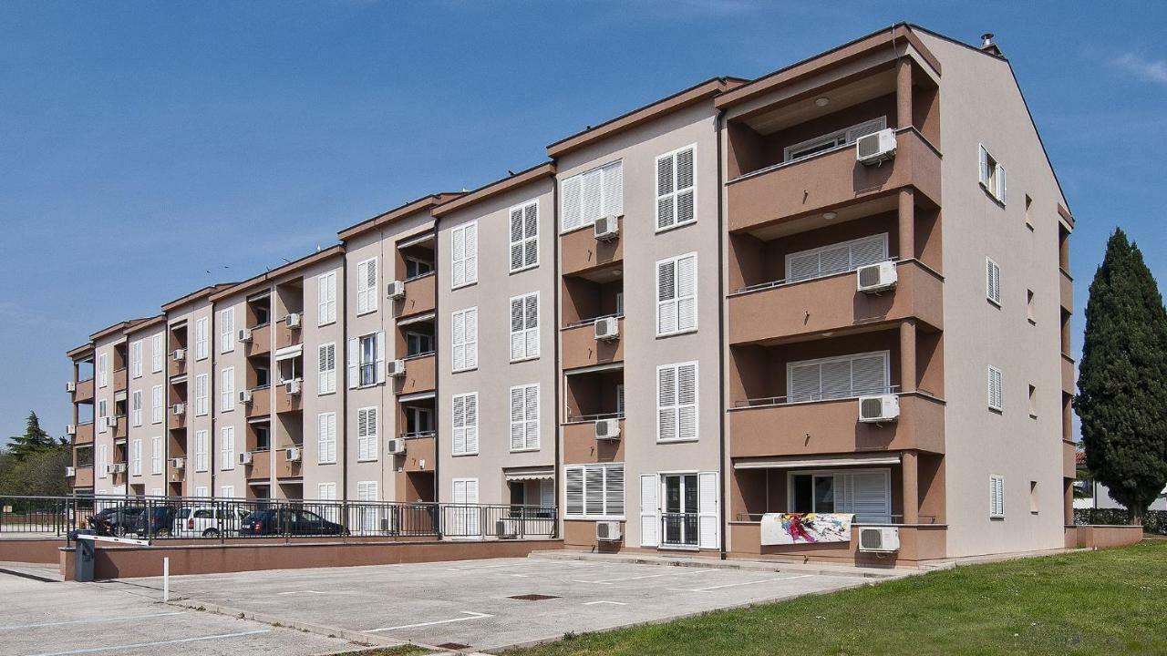Pr Apartment Fažana Esterno foto