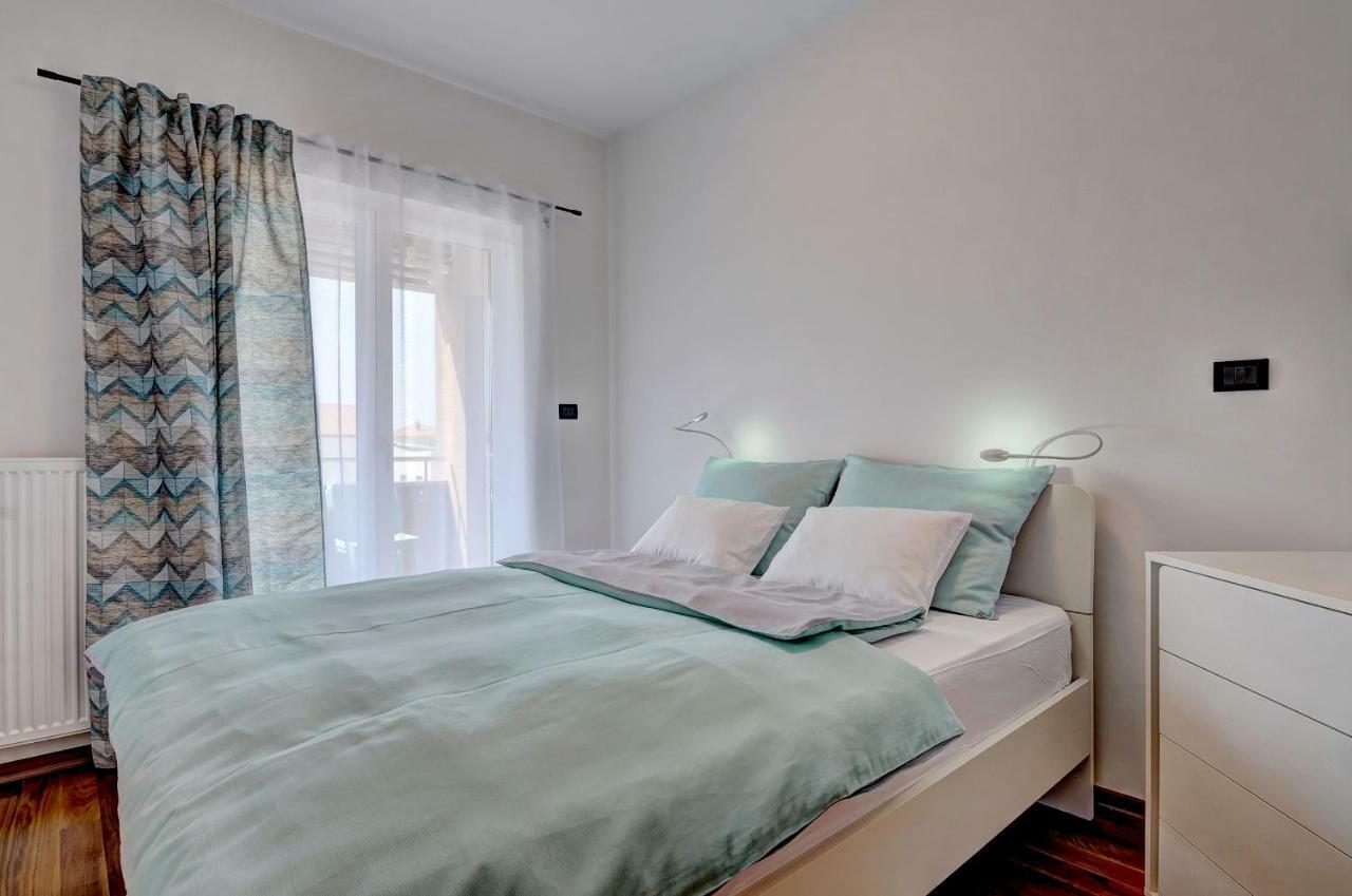 Pr Apartment Fažana Esterno foto